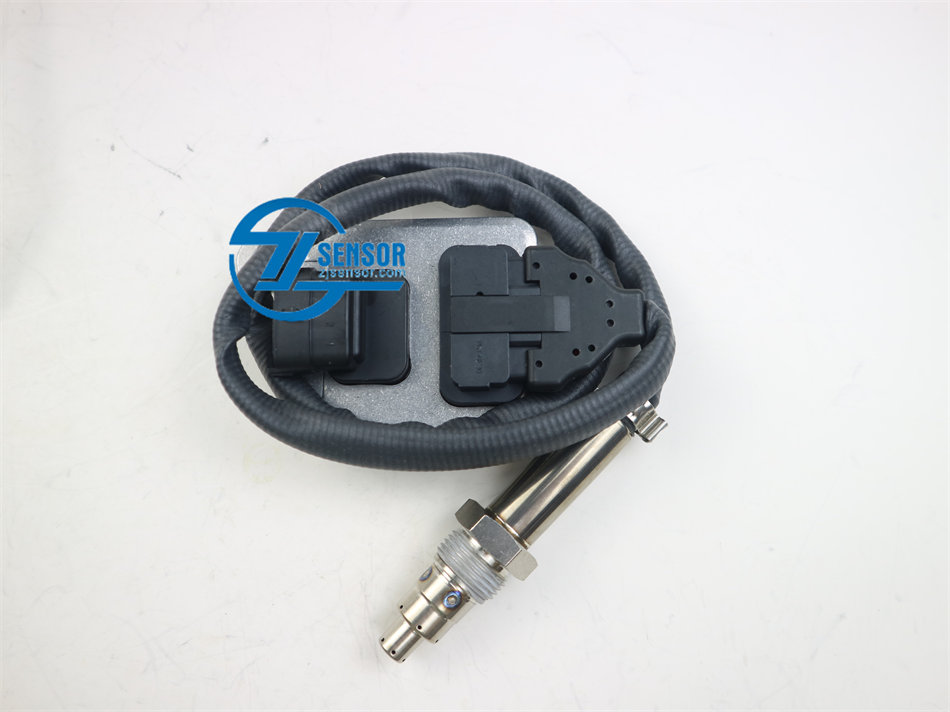 Nitrogen Oxide (NOX) Sensor For Volvo 5WK96643E/22014032